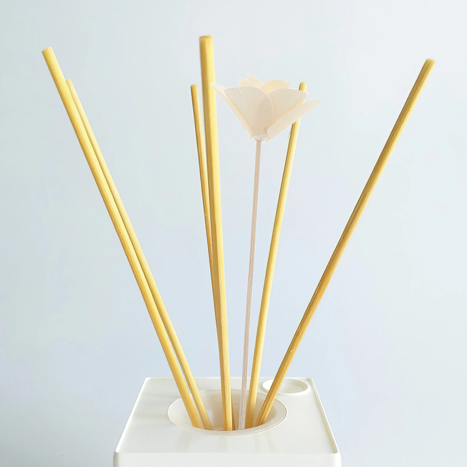

6Pcs Artificial Flower Aroma Diffuser Sticks Rattan Oil Diffuser Replacement for Home Office Fragrance Decoration