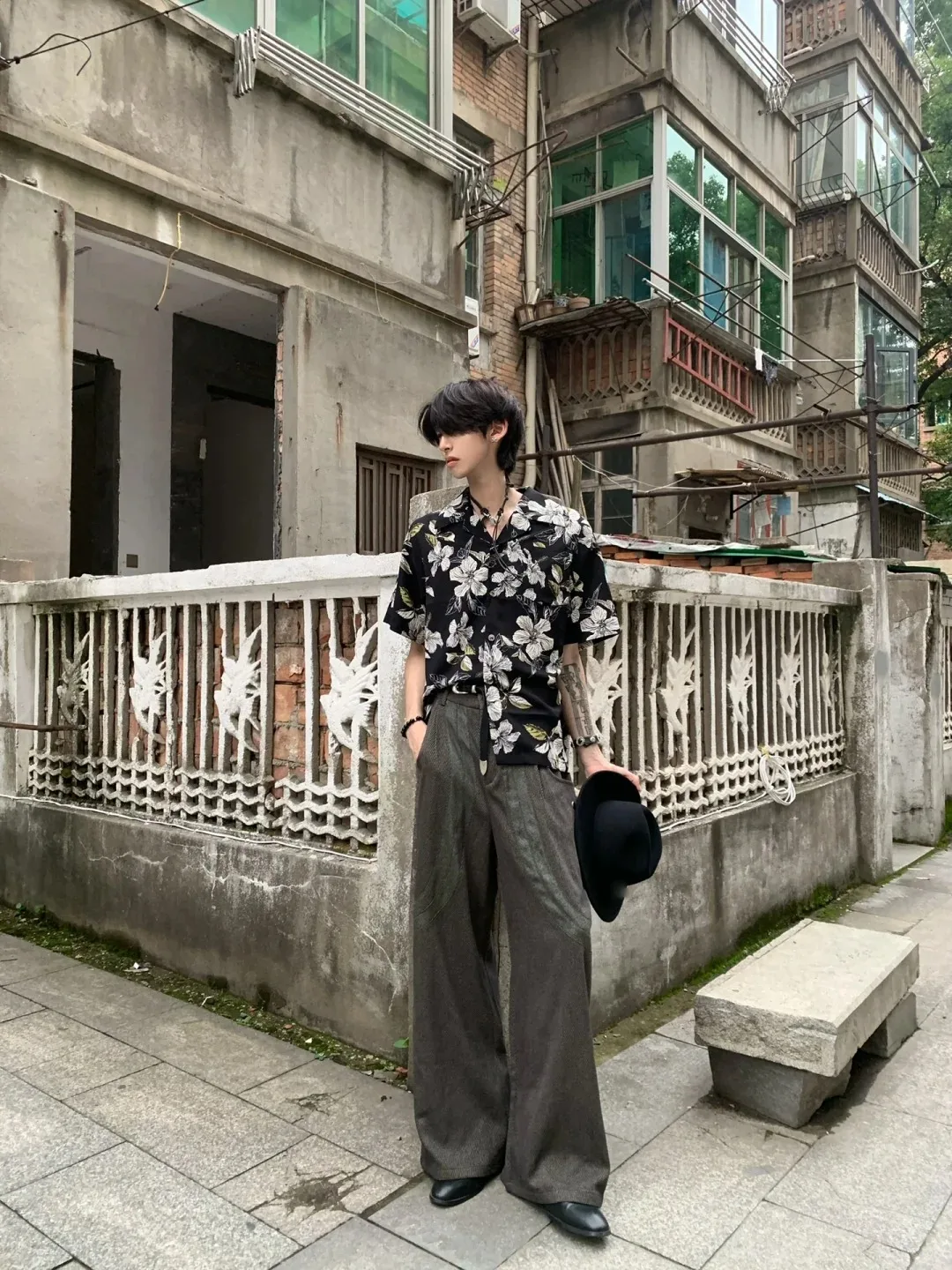 Hawaii Cuba Print Ice Silk Short Sleeve Shirt Men Summer Baroque Vintage Vacation Five-Quarter Loose Fit Polyester Fiber