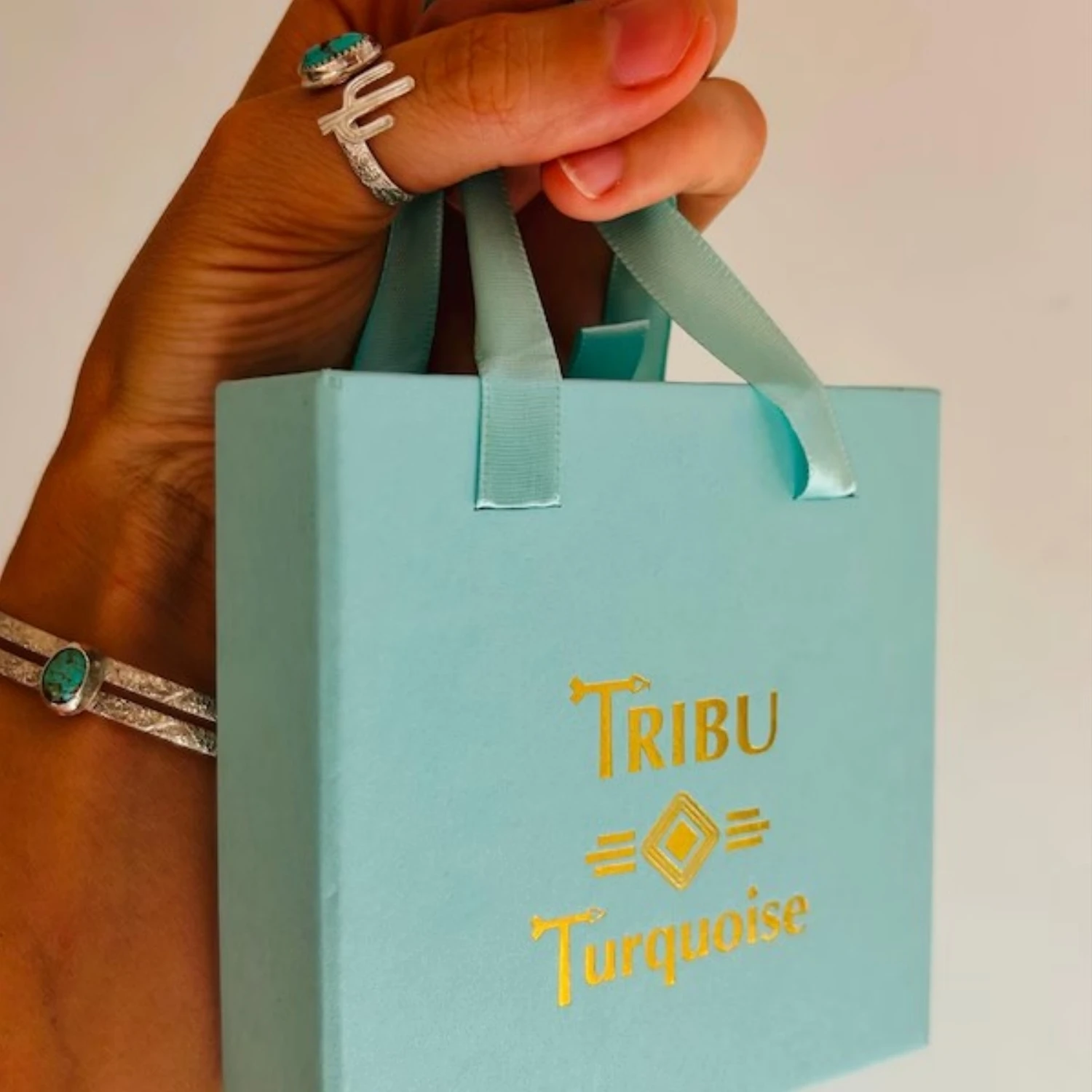 

20 шт. коробка для упаковки ювелирных изделий и набор мешочек, коробки и мешочки для ювелирных изделий на заказ с логотипом оптом