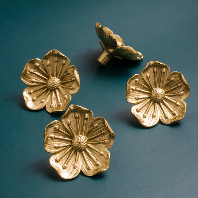 Brass Gold Flower Shape Cabinet Knobs Art Vintage Furniture Handles Kitchen Wardrobe Cabinet Knobs Drawer Door Pulls