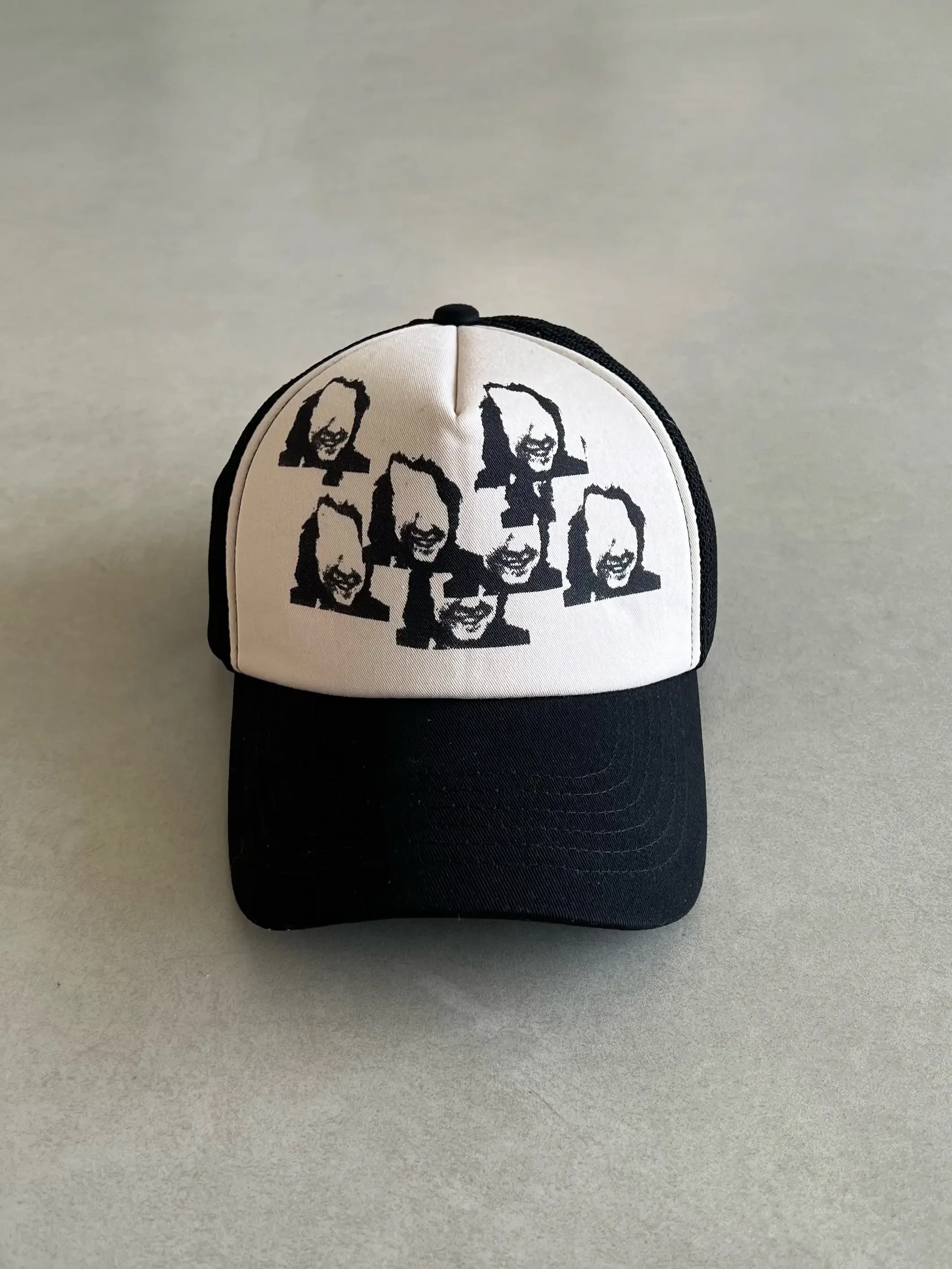 Under 06ss Black and White Portrait Print Stitching Cap Baseball Cap