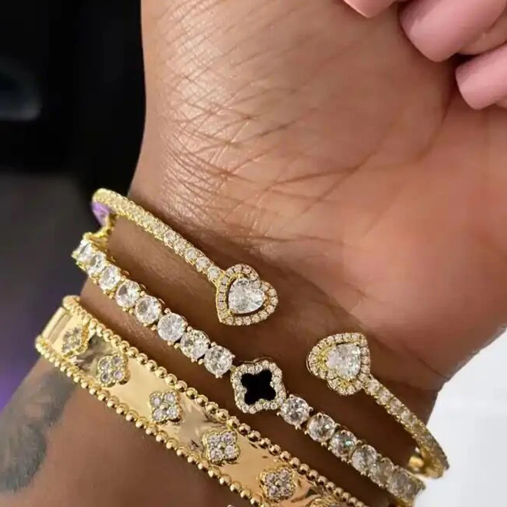 

New Gold Silver Color Heart Bangle Cubic Zircon Paved Women Lady Bracelet Engagement Wedding Jewelry Wholesale