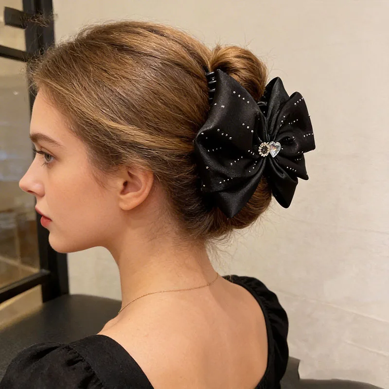 

Fashion Black White Bow Big Shark Hair Clip High-end Creativity Style Grab Clip Hair Accessory Hair Claw for Women Girls