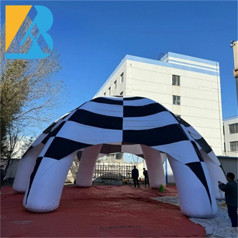 Puntelli gonfiabili del partito tenda gonfiabile in bianco e nero del Gazebo per i giocattoli di noleggio di tempo del partito