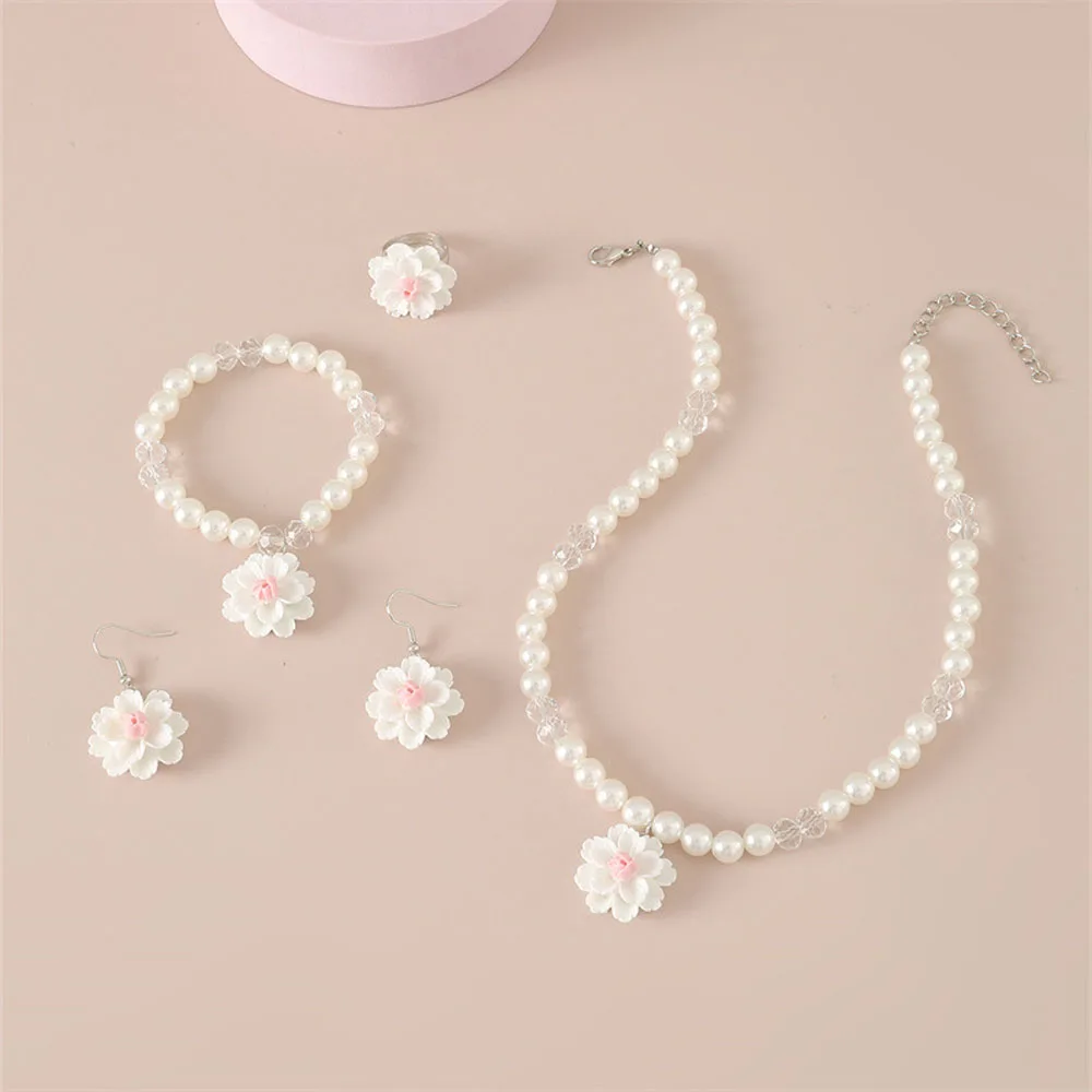 New European and American Light Luxury Niche Design Sweet Imitation Pearl Flower Pendant Children\'s Necklace Four-piece Set