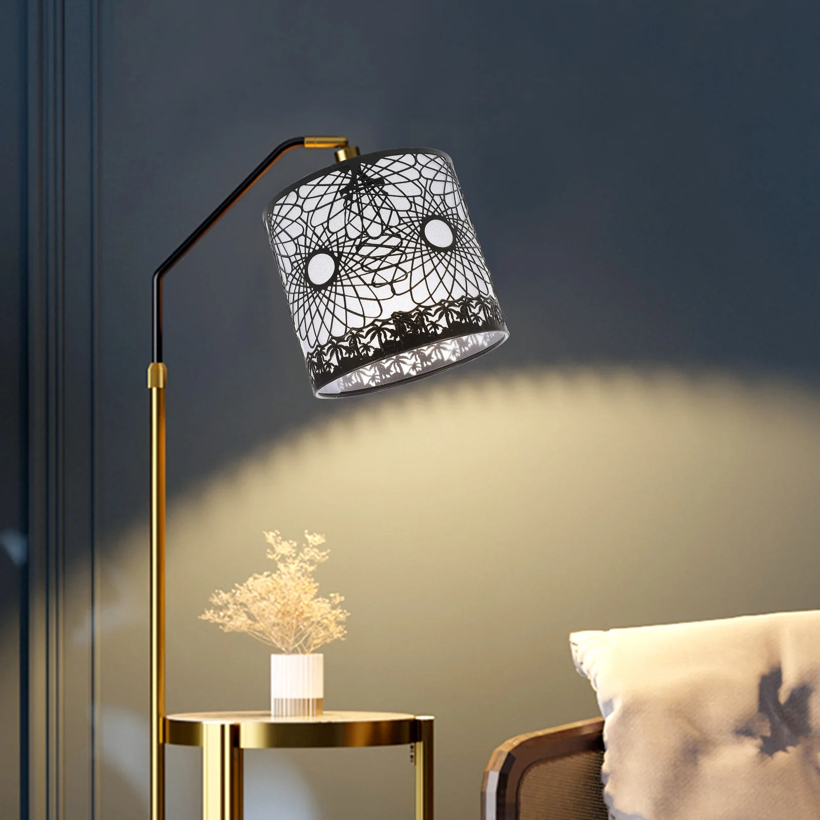 

Iron Lampshade Hollow Cover Retro Decor Table Wrought Lamp Shades for Floor Pendant Lights Home Store Dorm Hotel Unique Design