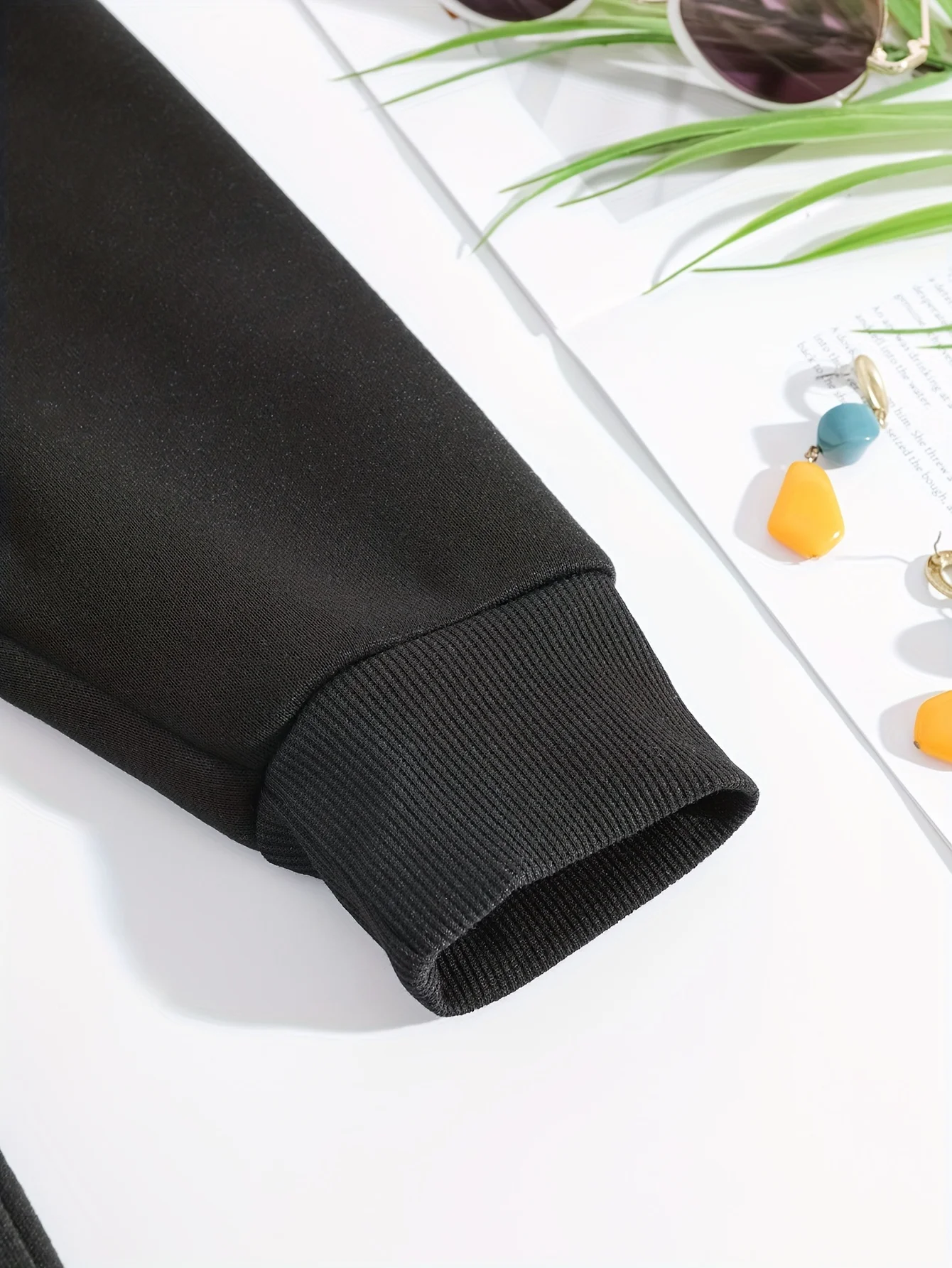 Felpa con stampa espressione divertente, stile alla moda e semplice, adatta per l'uso quotidiano femminile e le attività all'aperto