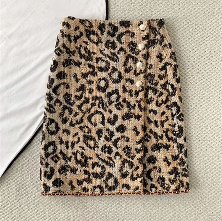 Customization New winter style women's clothing from Europe and America Long-sleeved leopard print tweed coat and skirt set