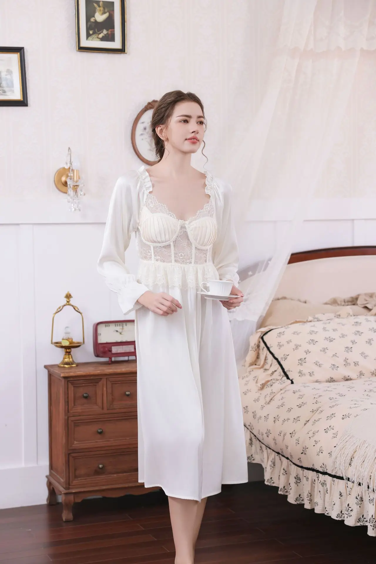 

French Style Women Court Style Long-sleeved Nightdress Female Loungewear Princess Style Ice Silk Nightgown Lady