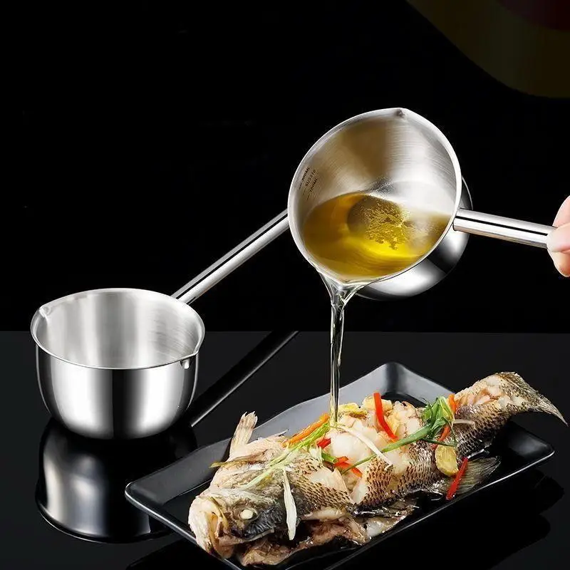 Food Grade Stainless Steel Hot Oil Ladle Extended Anti-Scald Handle Splash Proof for Frying Drizzling Oil Home Use