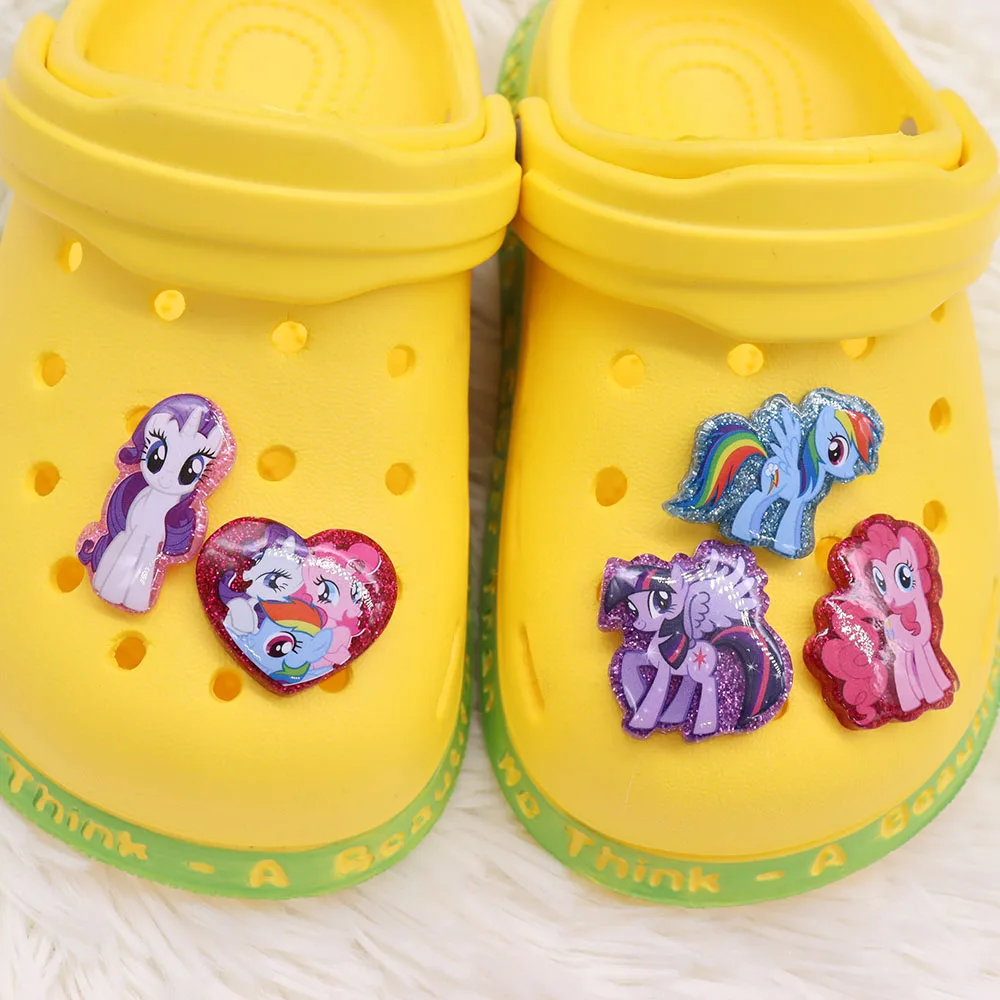 5-12 قطعة/المجموعة مينيسو الكرتون بلدي ليتل المهر الأحذية سحر صندل إكسسوارات أحذية مشبك الزينة صالح معصمه الاطفال حزب هدية