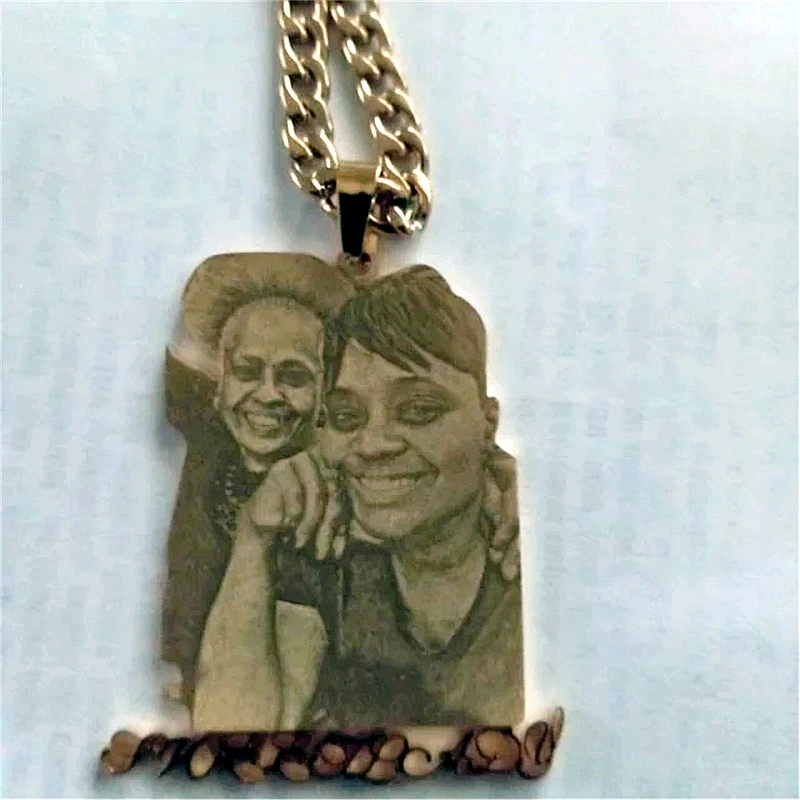 Custom Photo Portrait Necklace for Women Men Personalised Stainless Steel Engraved Picture Nameplate Pendant Necklaces