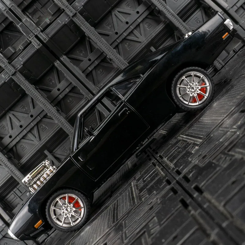 Modelo de coche de aleación Dodge 1:24 con fuerza de dirección, juguetes con sonido y luz, puertas y capó del motor, el maletero se puede abrir