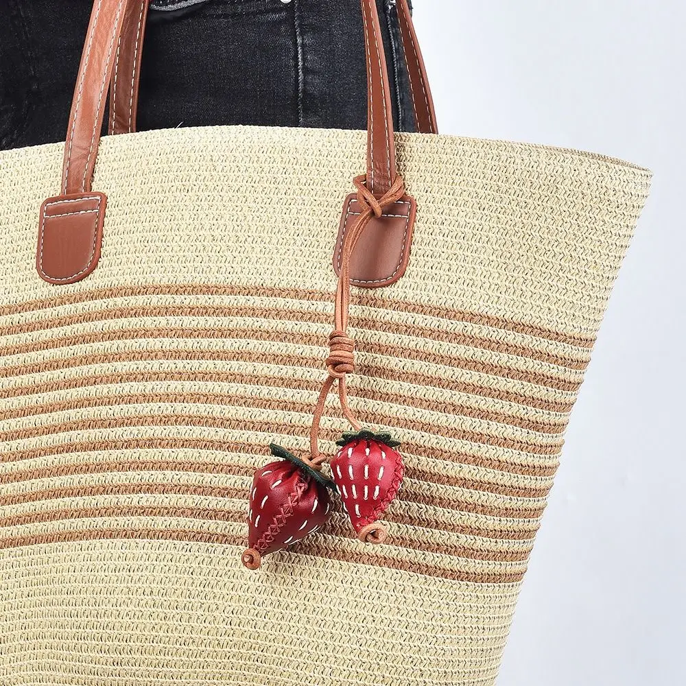 

Trendy Fruit Pomegranate Pendant Strawberry Handmade Pu Leather Keychain Creative Fashion Bag Pendant Bag Ornament