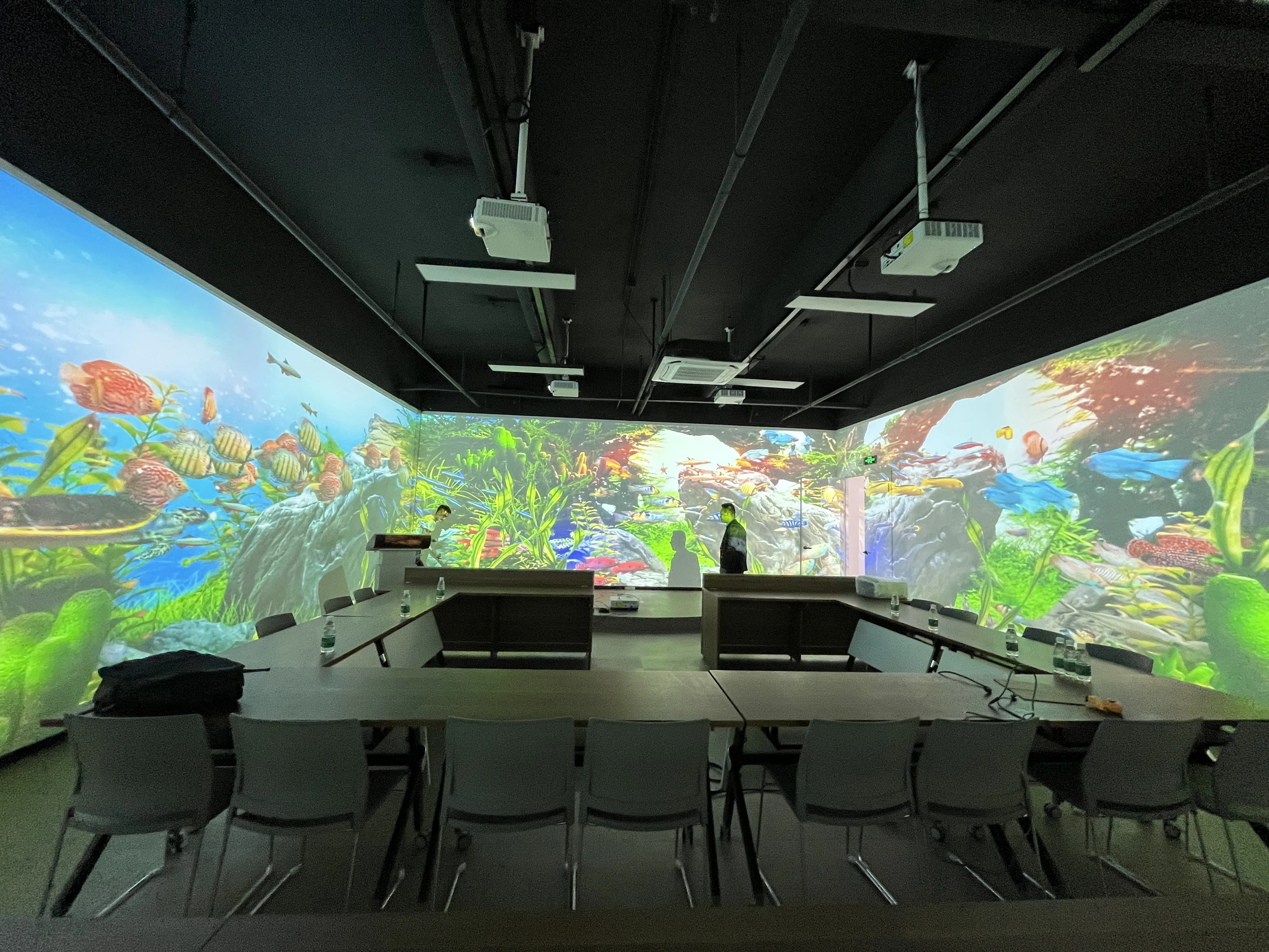Low Price SMX Long-throw 3LCD Laser Projector Meeting Room Projectors Business Projectors 5000 Lumens-8000 Lumens