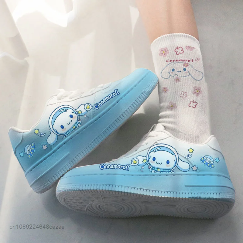 Sanrio-zapatos de Hello Kitty para mujer, zapatillas planas con estampado de dibujos animados Y2k, a la moda, para estudiantes, color blanco