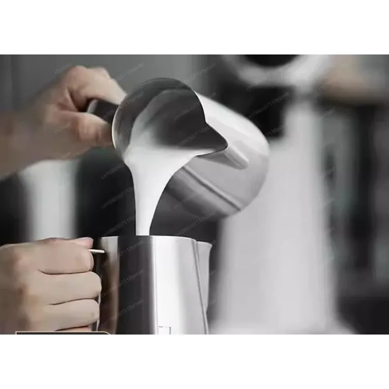 

Латте Орел Дзьоб Нержавеющая сталь Острый клюв Банка Латте Итальянская кофейная чашка для молока 450 мл Специальное издание 3