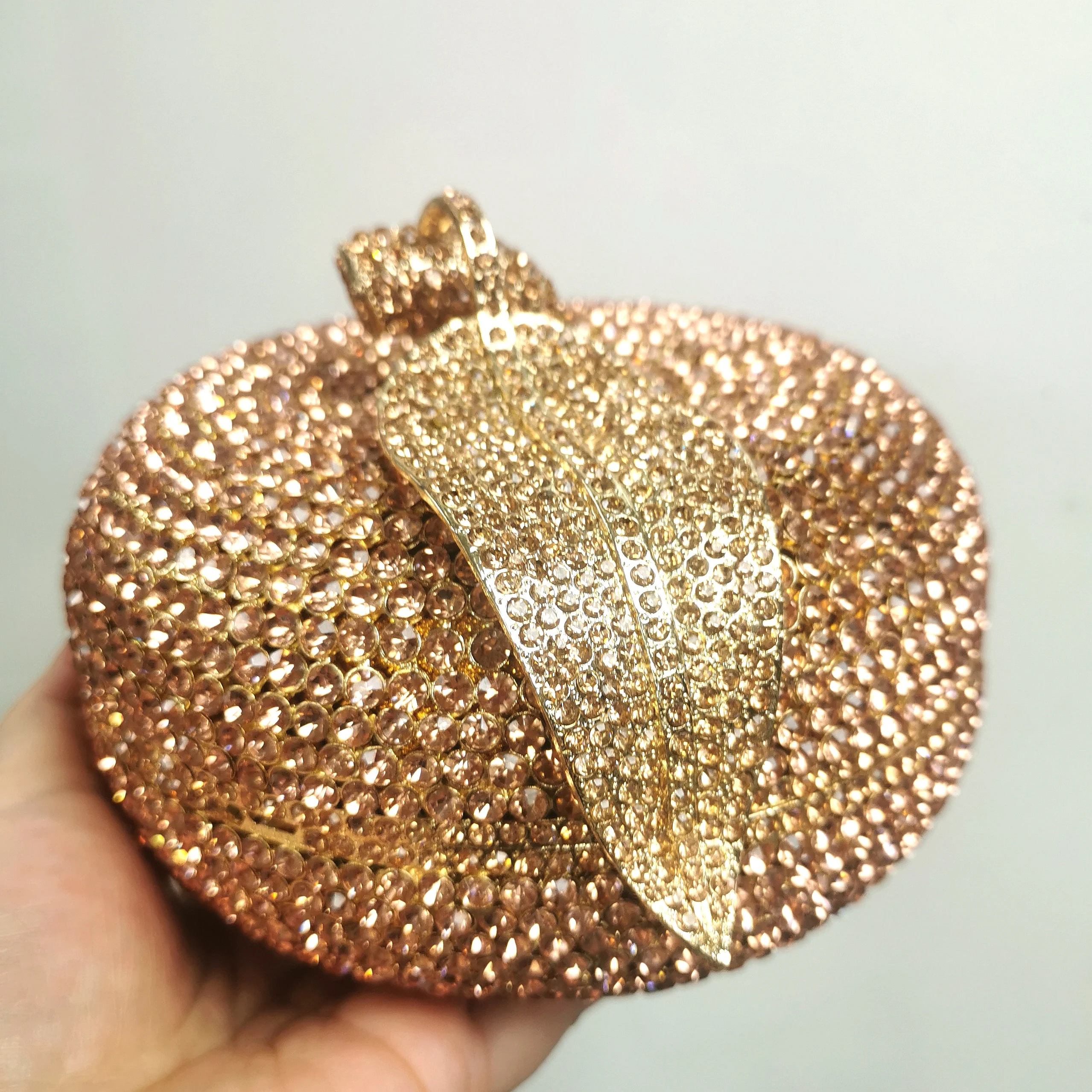 

XIYUAN Stones Clutch Purse Crystal Evening Bags Hard Case Metal Minaudiere Rhinestone Handbags Wedding Party Clutches Bags Purse