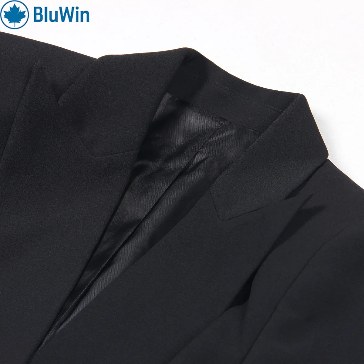 طقم بليزر وبنطلون أسود من URBANCHIC - تفصيل نجمي كريستالي لمظهر جريء وحديث #3