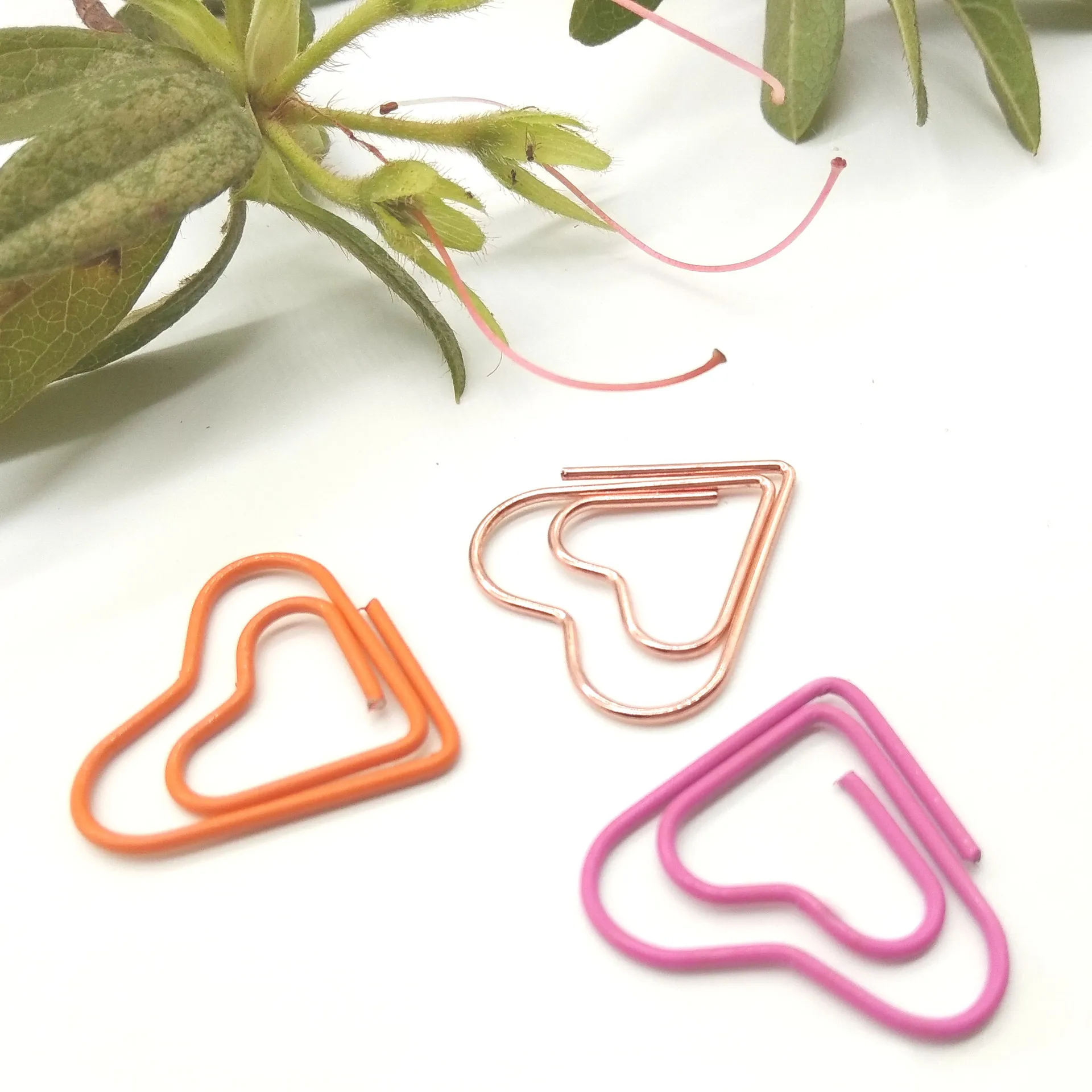 100Pcs Heart Bookmark Metal Paper Clip Decor Colorful Book Note Decoration Binder Clip Student Stationery Office Supplies