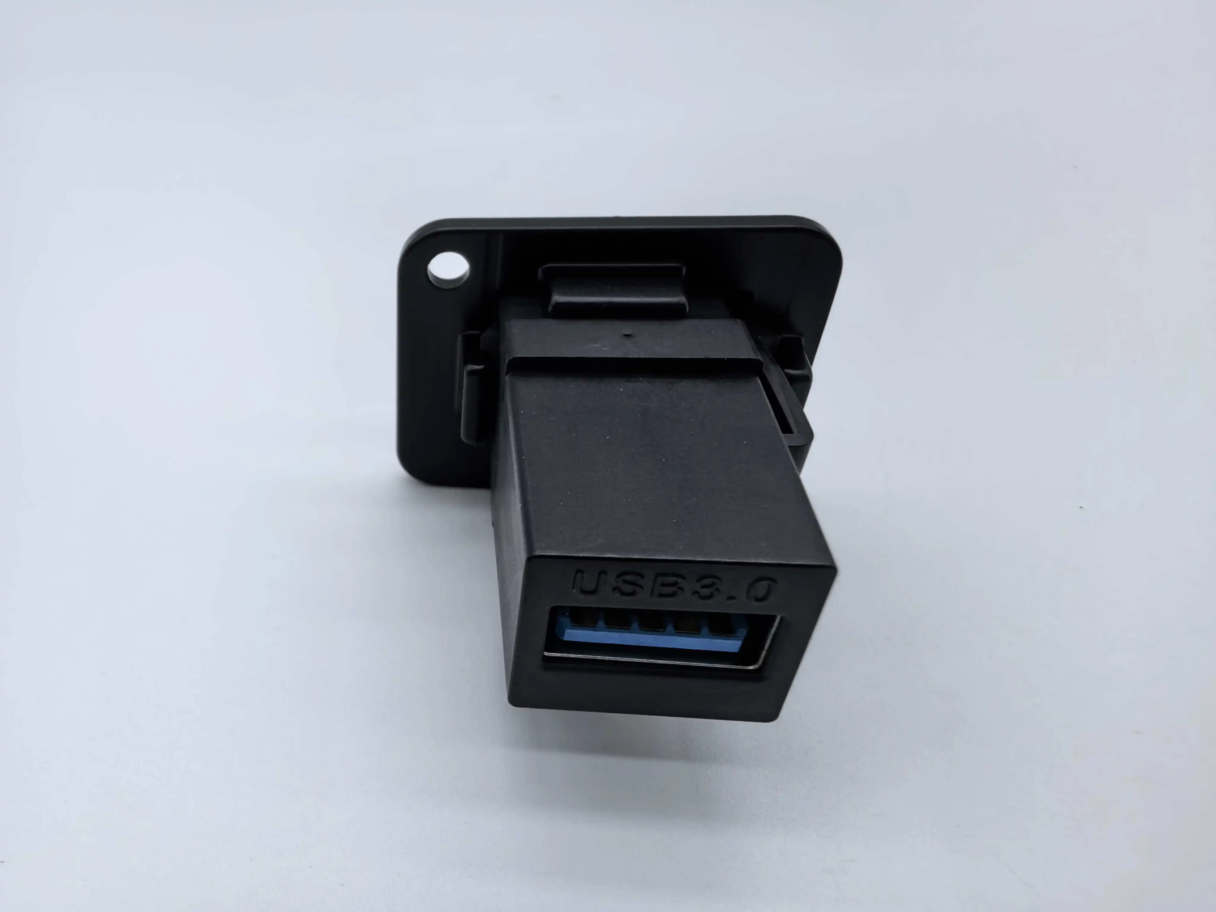 USB 3.0 لوحة جبل A-نوع المقبس 5Gbps عالية السرعة نقل البيانات اللون الأزرق مع ثقوب المسمار لمنفذ الاستخدام الصناعي