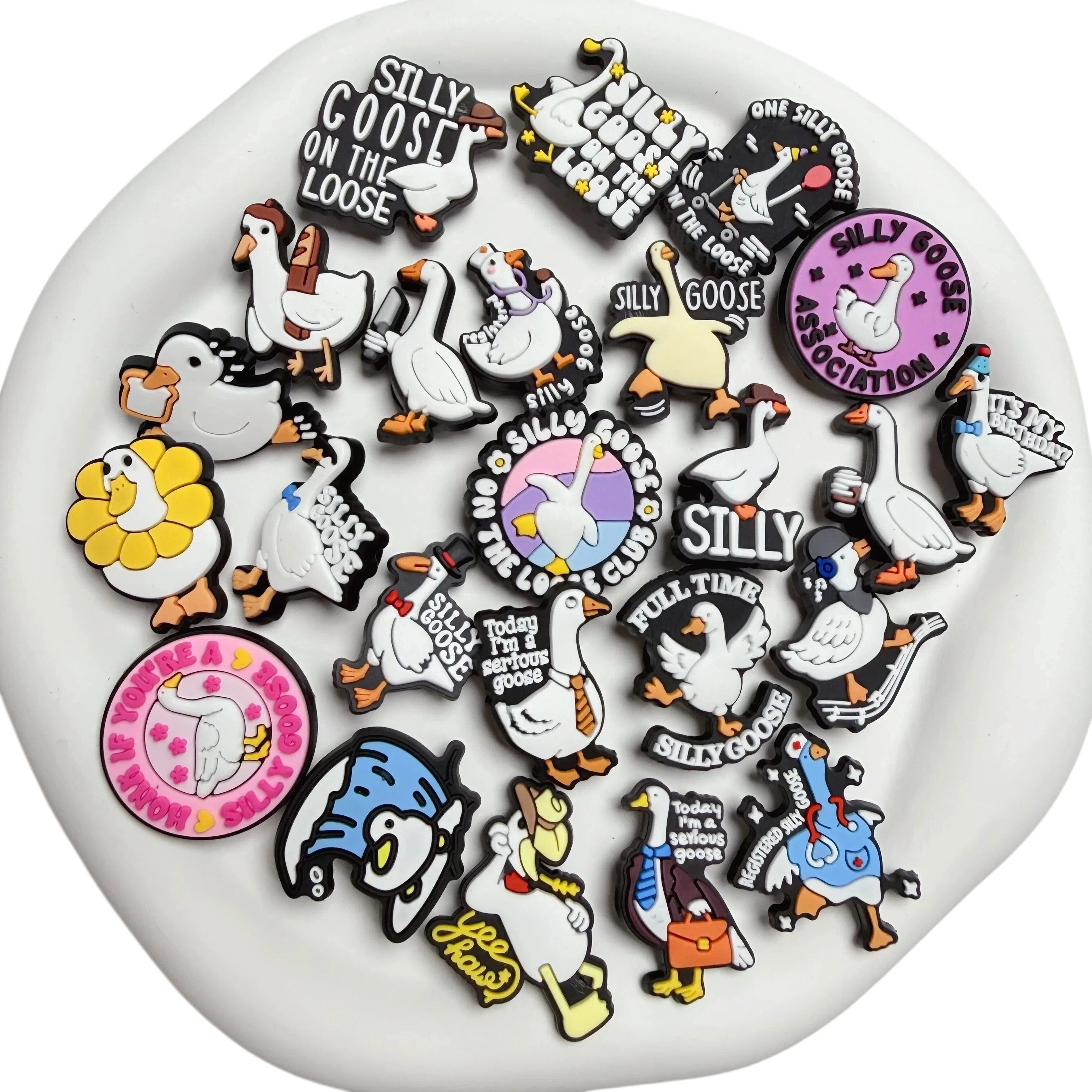 24-100Pcs Wholesale Lovely Goose PVC Shoe Buckle Charms It's My Birthday Shoe Decorations Fit Adult Funny Party Gifts