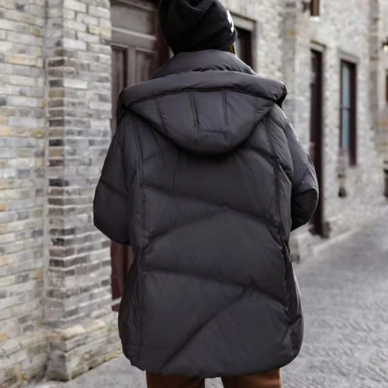 Chaqueta de plumón para mujer, chaqueta cálida de plumón de ganso con capucha a prueba de viento para ir al trabajo, novedad de invierno de 2025