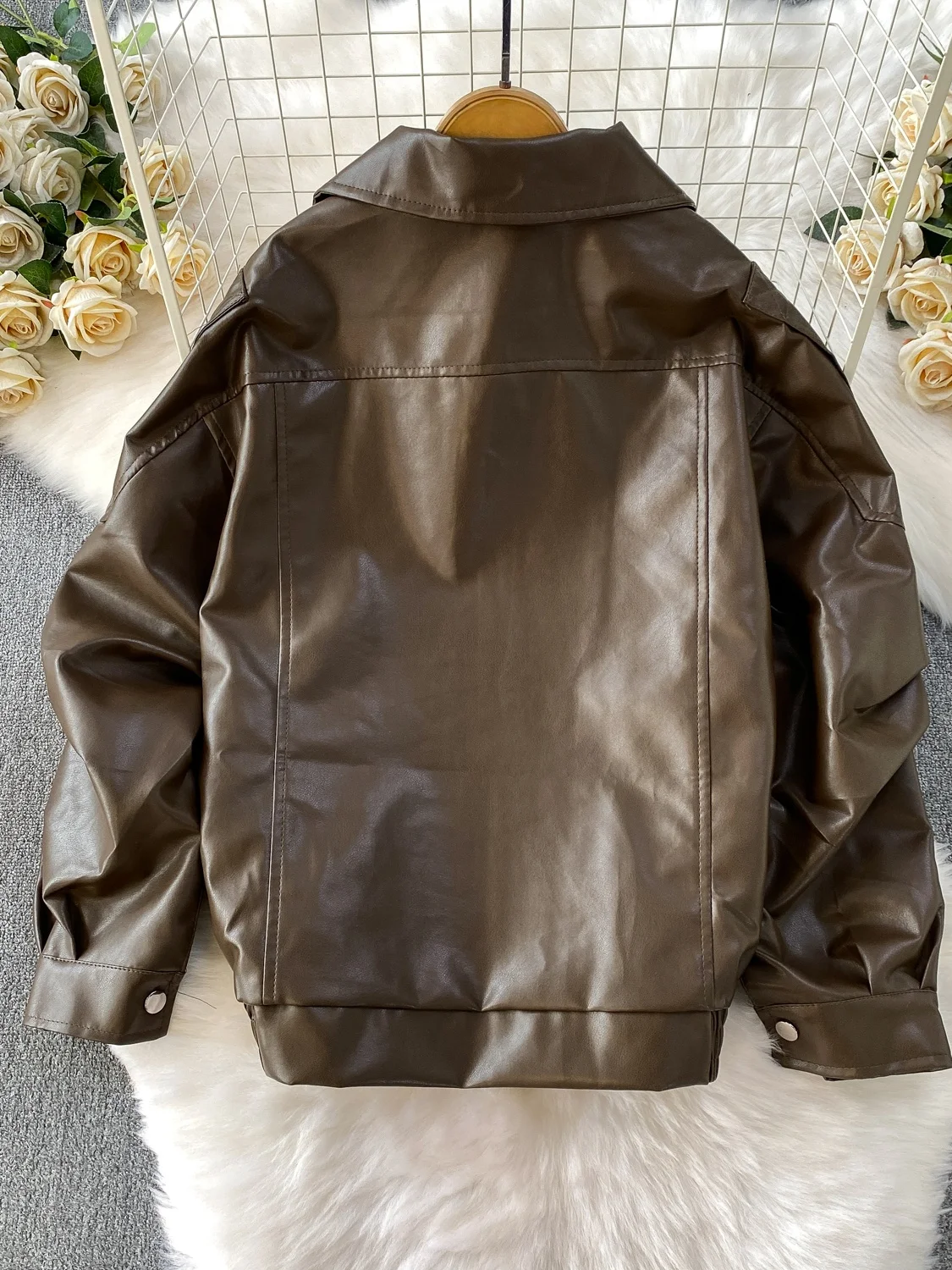 الرجعية Sle المرأة بولي Leather الجلود Jaet فضفاضة تناسب التخسيس Faionable السائق معطف القهوة اللون العصرية العلامة التجارية الخريف ملابس خارجية