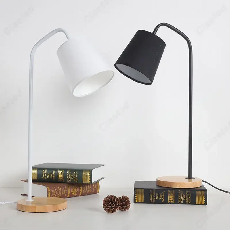 โคมไฟตั้งโต๊ะไม้ Nordic Art เหล็ก LED 5W แฟชั่น Eye Protection Dimming โคมไฟผ้าตารางโคมไฟห้องนั่งเล่นตกแต่งบ้าน