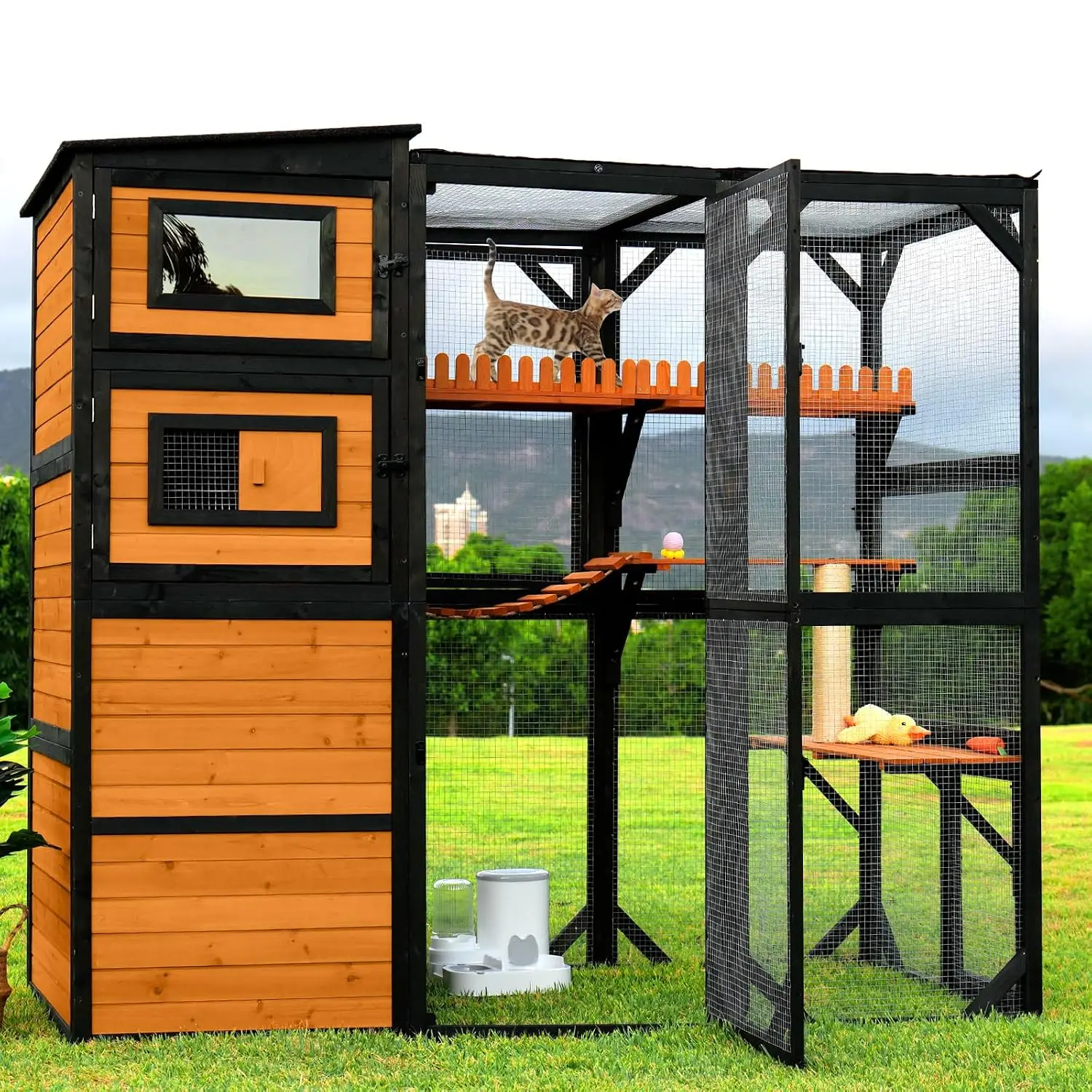 4 Platforms, Scratching Post, Bridge, Weatherproof Roof, Window Connection Design