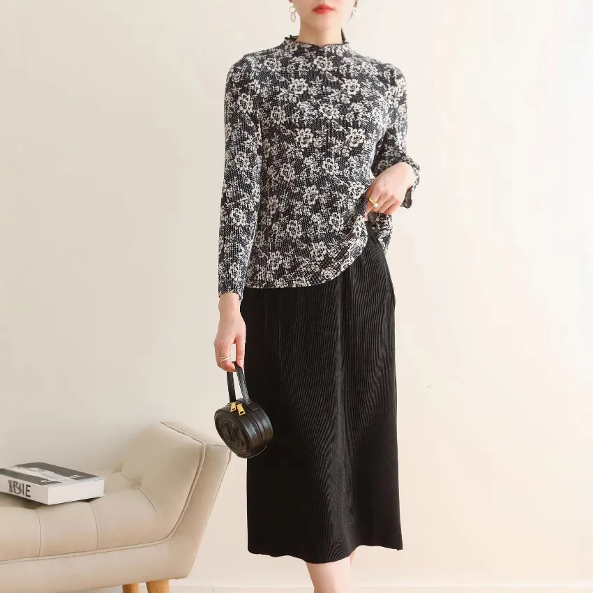 2025 Zomer Nieuwe Miyake Geplooide Hoge Taille Effen Kleur Half-body Rok Korte Mouw Gedrukt Top Tweedelige Damespak ALSEY