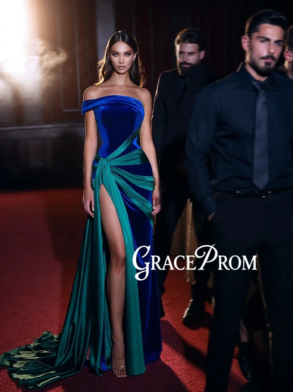 Vestido de noche Vintage elegante de terciopelo azul y verde con hombros descubiertos, vestido de fiesta personalizado con abertura larga, asequible y Sexy