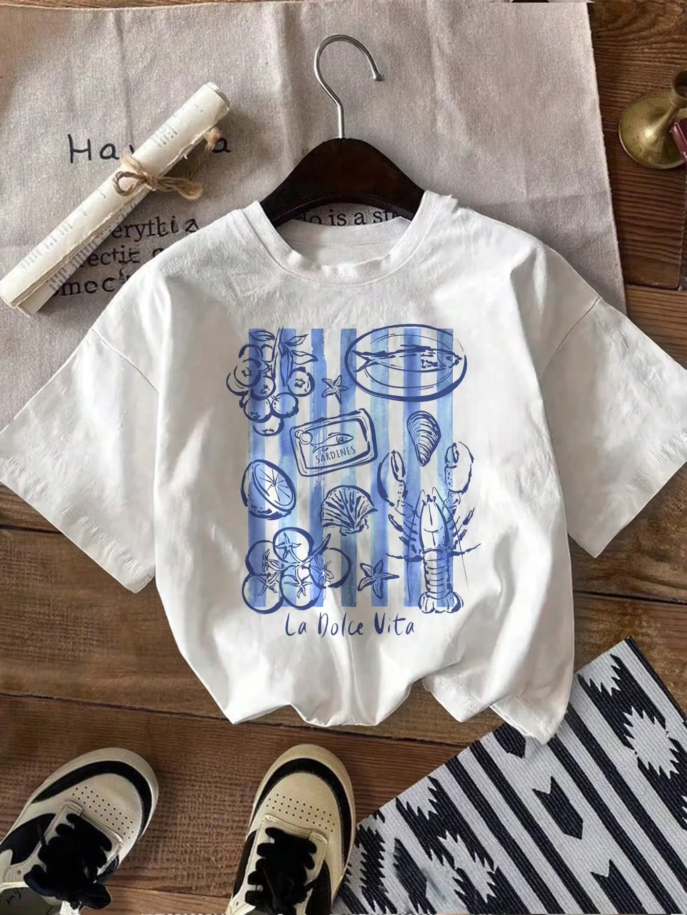 Glissea La Dolce Vita Graphic T-Shirt Aesthetic Sweet Life Women T-Shirt Suitable for Foodies, Seafood Lovers, Coastal Vacation