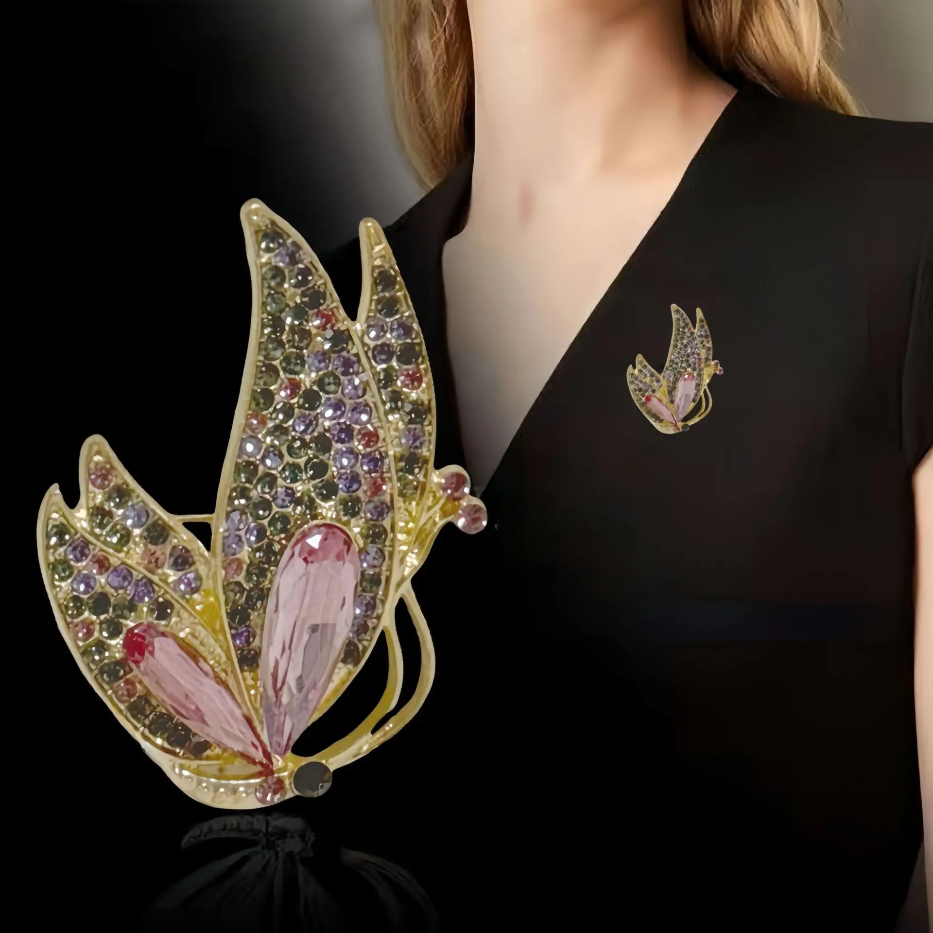 Women Girls Fashion Butterfly Crystal Exquisite Badges Brooch Elegant High-end Lady Party Wedding Boutique Shiny Pin Corsages
