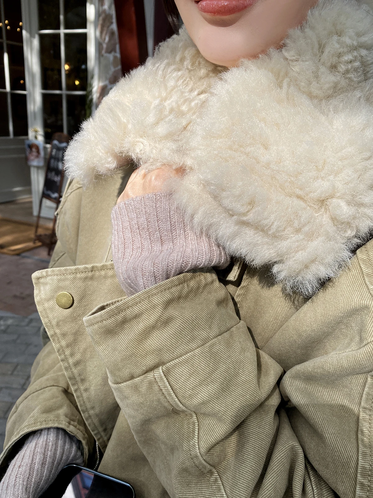 

FEELROOM Lamb Fur Lined Parka Thiened Denim Jaet Collar up Winter Warm Retro Women's Cotton Clothes Zipper Closure Long S...