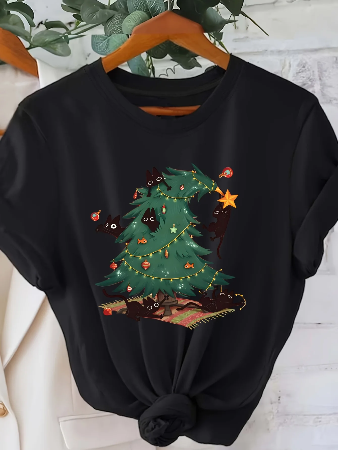 

Женская футболка с рисунком «Рождественская елка и котенок», уютные летние футболки с круглым вырезом и короткими рукавами в стиле Харадзюку, уличная одежда, футболки