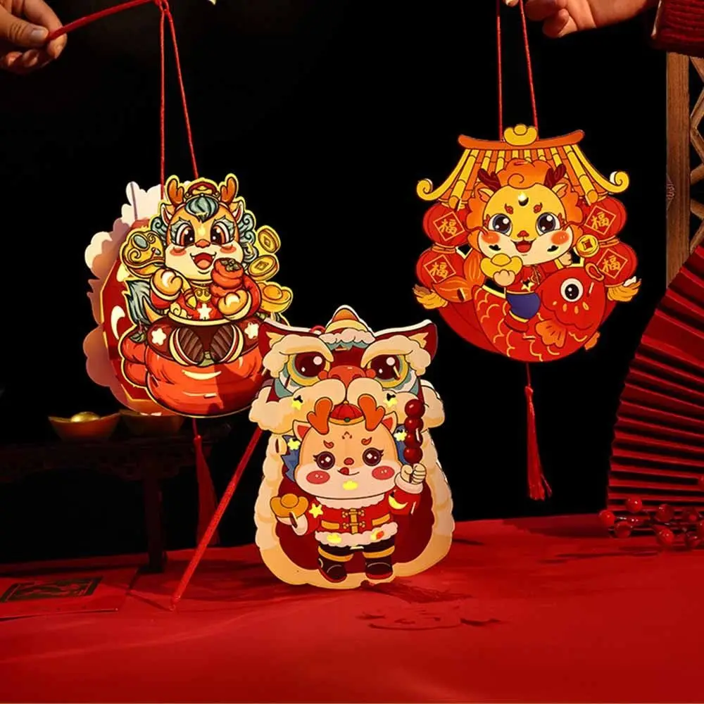 

Handmade Dragon Year Lantern DIY Luminous Handheld New Year Paper Lantern Glowing PVC Spring Festival Luminous Lanterns Party