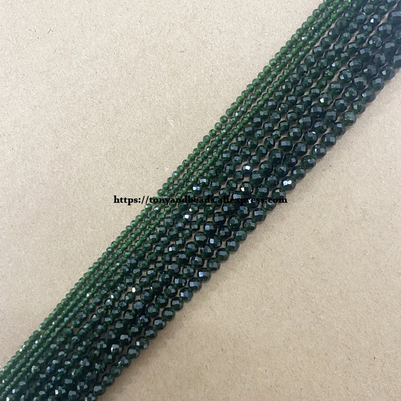 Small Diamond Cuts Faceted Green Sandstone Round Loose Beads 15\