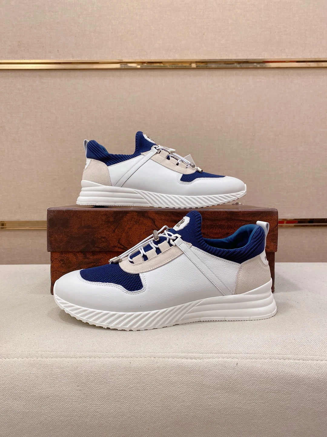 BLLIYOSS Classic Running Shoes for Men New lace up Sports style Shoes Comfort High Quality Outdoors European big size 39-44