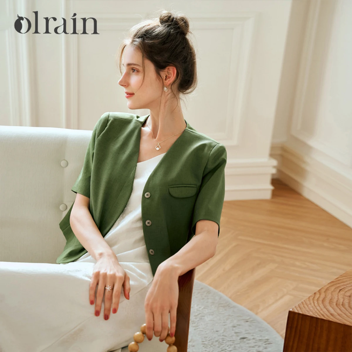

OLrain Green Women Jackets 2025 Summer Vacation Style Elegant V-Neck Short Sleeve Button Office Lady Outerwear Tops O24XW92262