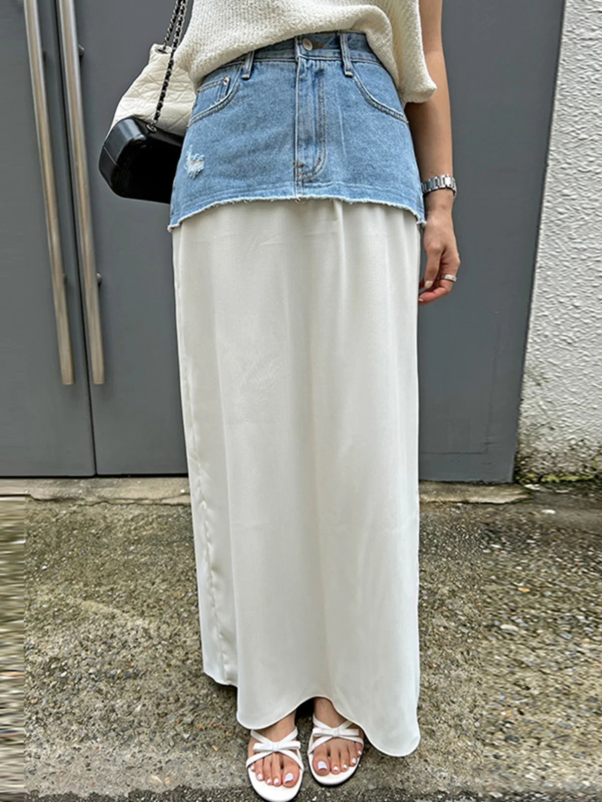 กระโปรงยีนส์ทรงยาวเอวสูงสำหรับผู้หญิง ดีไซน์สีสันตัดกัน ช่วยให้ดูผอมเพรียว เหมาะสำหรับฤดูร้อน แฟชั่นลำลอง วัสดุอื่นๆ 00