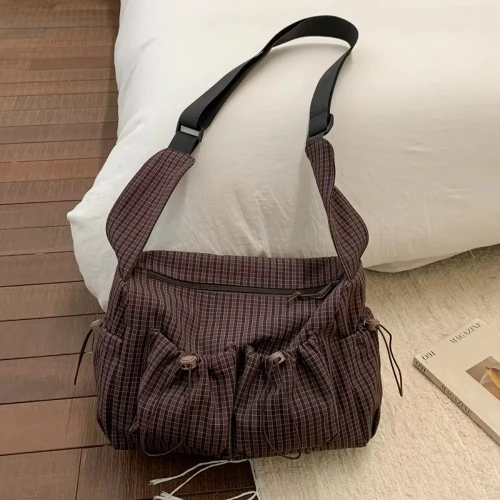 Casual Striped Shoulder Bag Large Capacity Zipper Closure Pleated Cloud Bag Drawstring Design Plaid Pattern Nylon Crossbody Bag