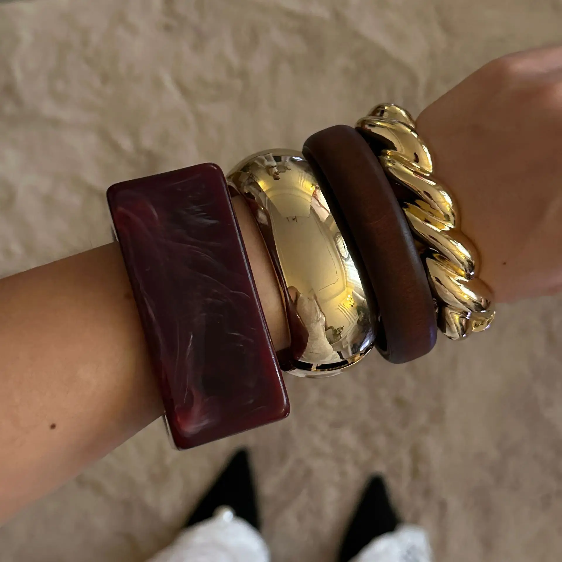 Vintage Brown Irregular Acrylic Resin Chunky Wood Bangle For Women Kpop Geometric Chunky Charm Bracelets Couple Jewelry Pulseras