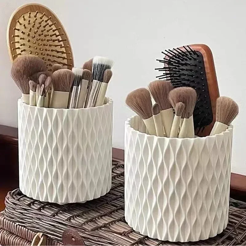 Rotating Makeup Brush Cup Holder Makeup Organizer Multi-functional Cosmetics Storage Box Eyebrow Pencil Makeup Brush Organizer