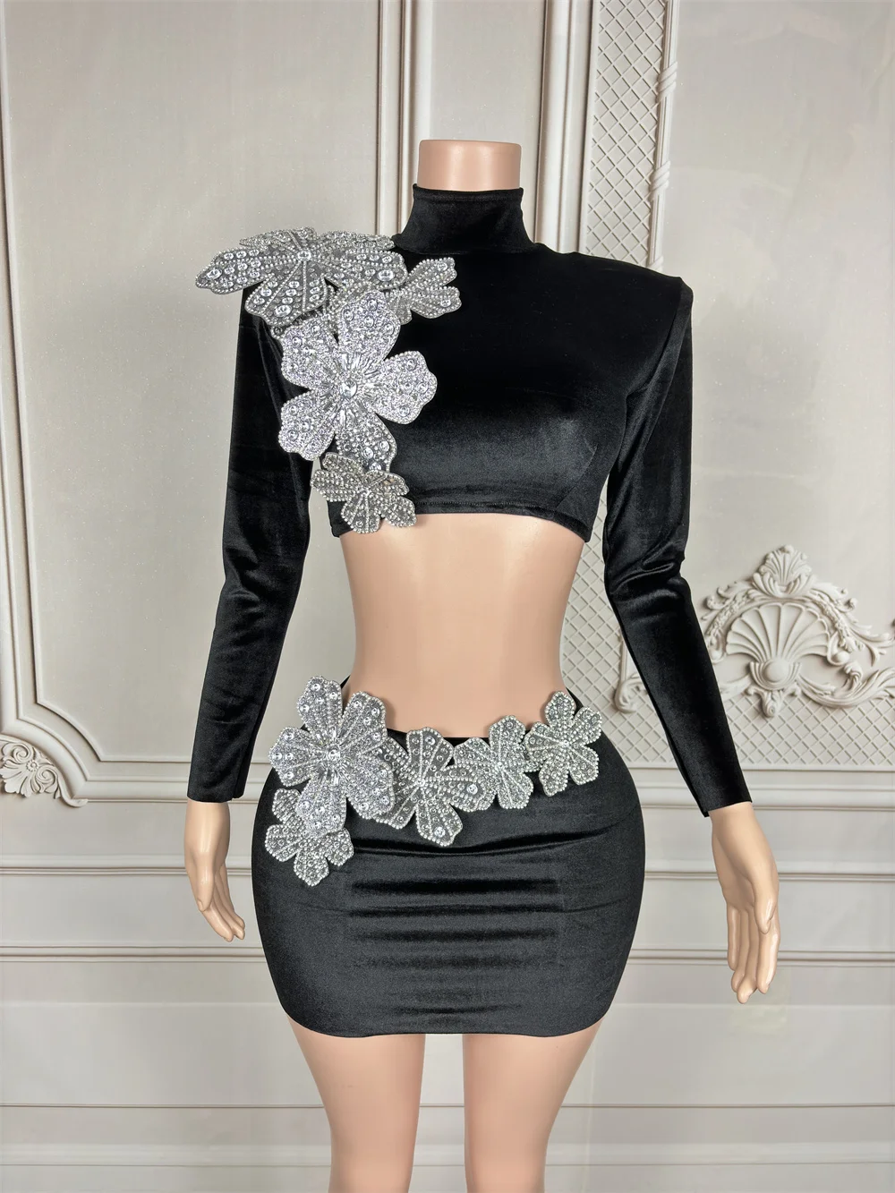 Black Long Sleeves Two Pieces Skirt Set Turtleneck Diamonds Flower Top Bodycon Velvet Evening Party Elegant Gowns Stage Outfit