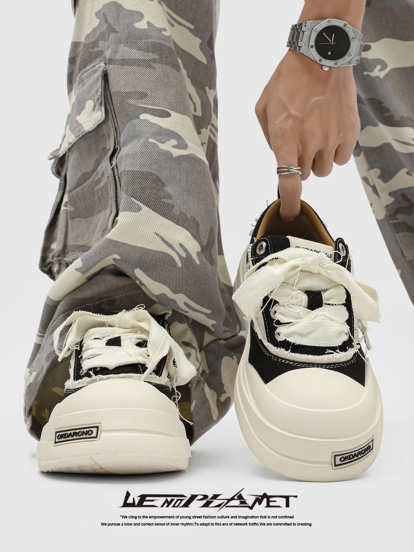 Casual Canvas Board Shoes Unisex Large Head Thick Bottom Heightening Black Casual Shoes Trendy Youth Style round Toe Rubber Sole