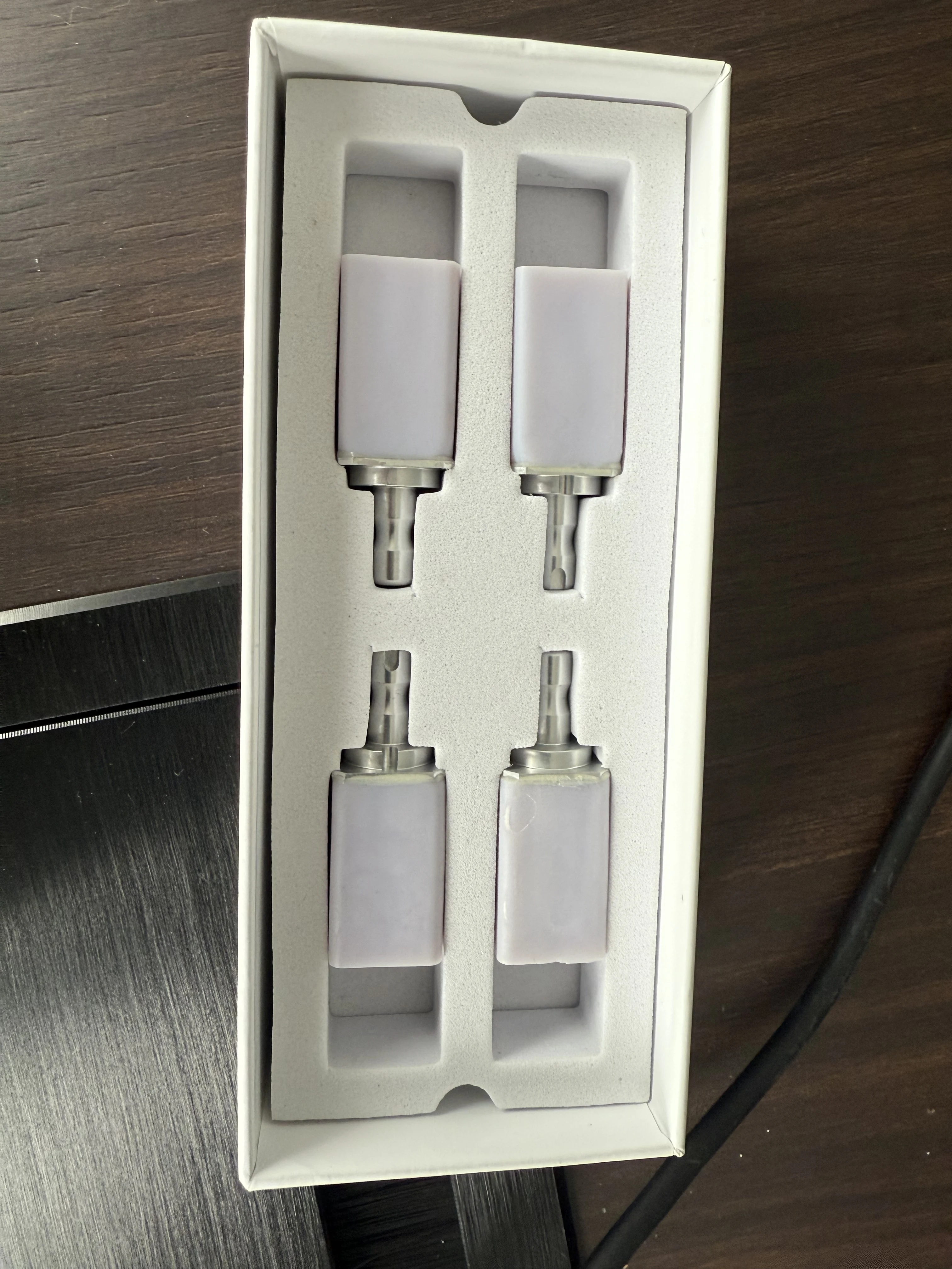 WorldLink 4pcs B40 치과용 리튬 디실리케이트 유리 세라믹 블록 Sirona Cerec Inlab용 CAD CAM Emax