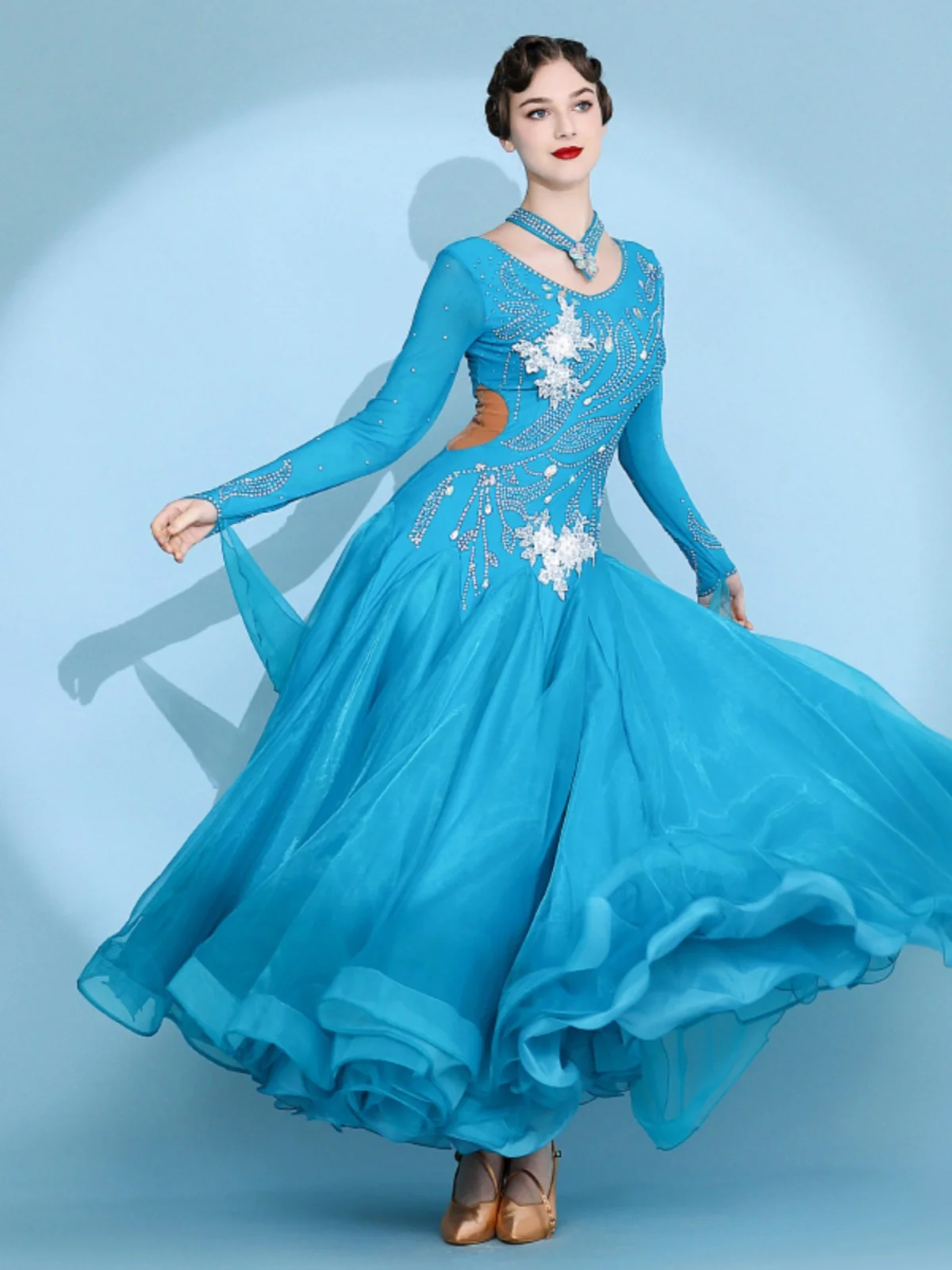 2025 Frau Neue Modern Dance Ballroom Dance Kostüm Wettbewerb Kostüm Ballroom Dance Walzer Kleid S7074