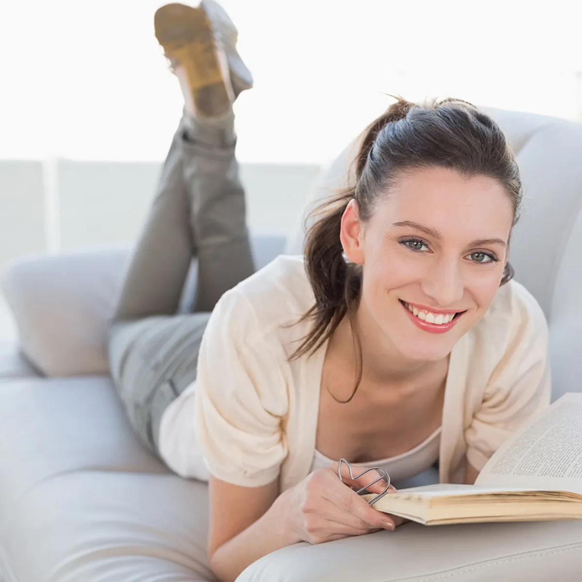 

20Pcs Rabbit Paper Clips Metal Material Creative Office Supply Bookmark Clip for Document Organization Photo Sorting Note