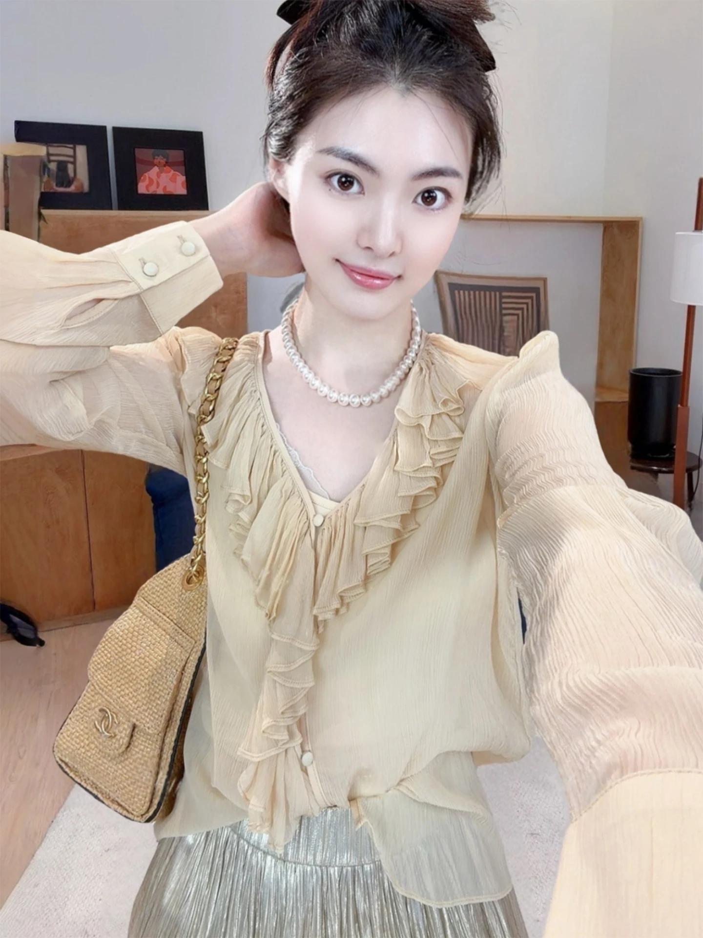 

Элегантный комплект из двух предметов: топ с V-образным вырезом и рубашка с длинным рукавом, черный/абрикосовый цвет, с деревянной отделкой, женская летняя тонкая рубашка с охлаждающим эффектом